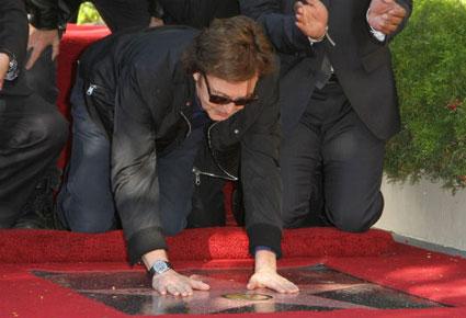 نجمة على رصيف هوليوود للنجم البريطاني بول مكارتني 